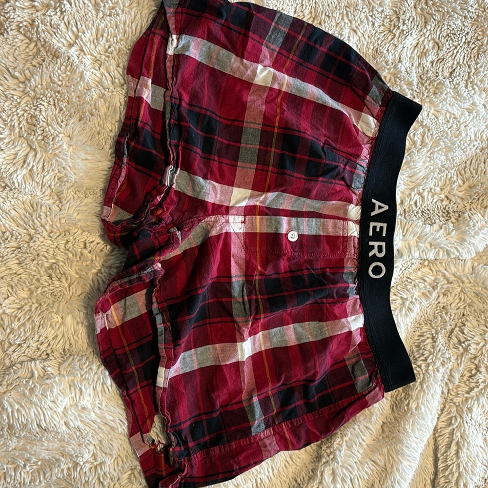 Size M red and black boxers